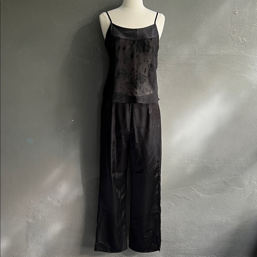 Valerie Stevens Black Floral Pajama Set